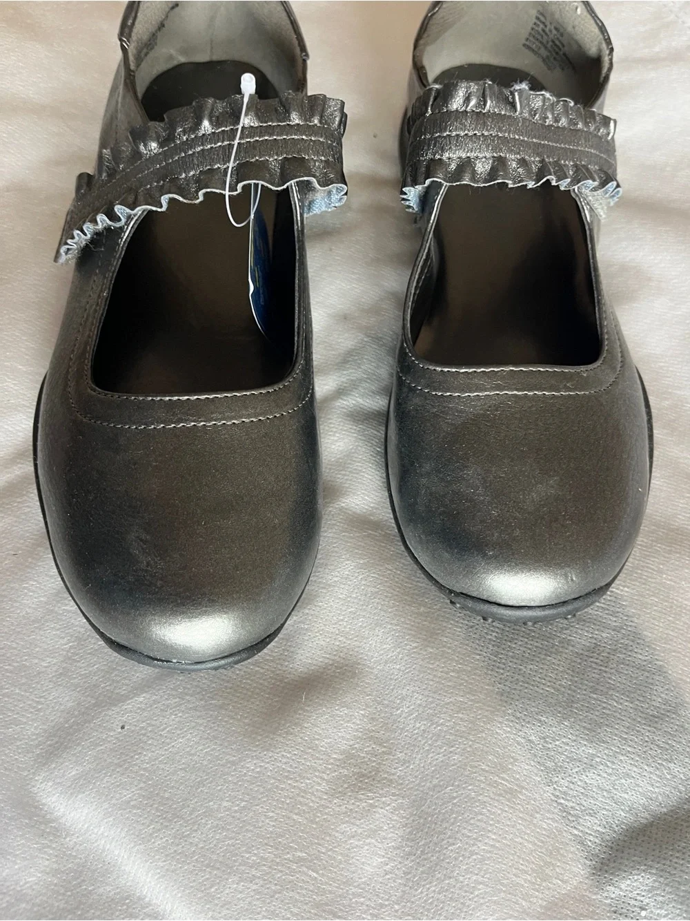 Sonoma Metallic Pewter Ruffled Mary Jane Shoes Sz 4 Youth